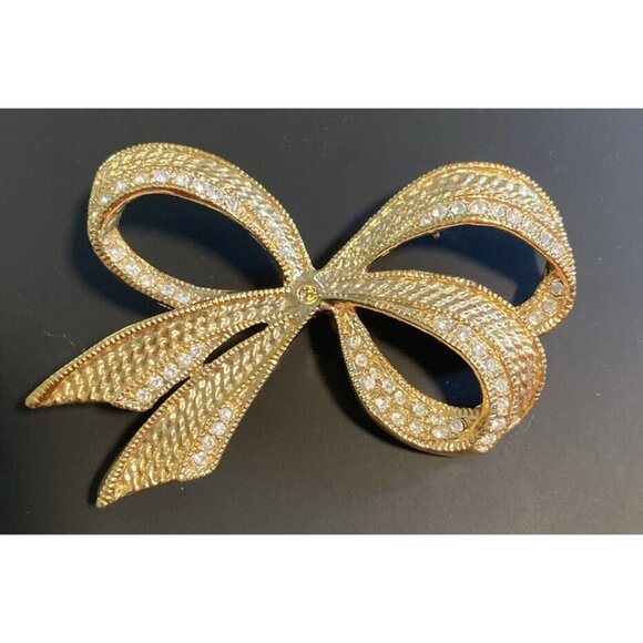 Vintage Bow Brooch Pin Signed Roman Estate Textured Gold Tone Metal Rhinestone R - Picture 1 of 16